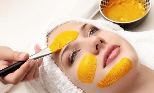 ماسك الكركم للبشرة الدهنية